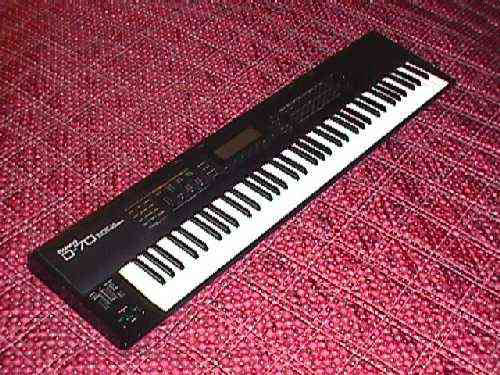 Roland D-70 Synthesizer (1990)